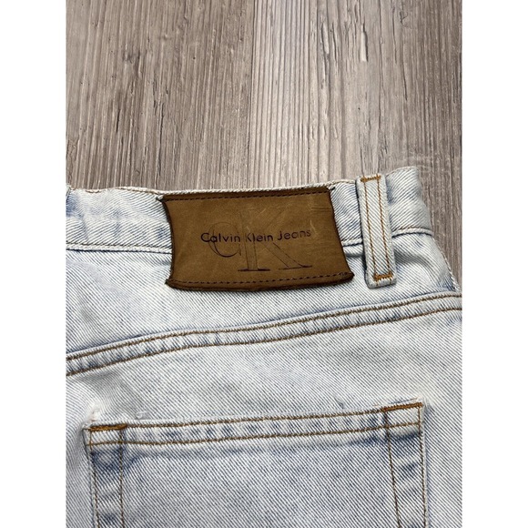 Vintage Calvin Klein Womens Jeans Classic Mom Fit 10 Light Enzyme Wash Denim - Picture 9 of 13